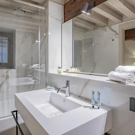 Corte Rubbi 1 A True Canal-side Experience * 베니스