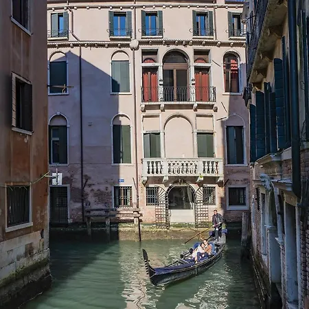 Corte Rubbi 1 A True Canal-side Experience Apartamento