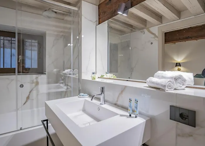 Corte Rubbi 1 A True Canal-side Experience * Venise